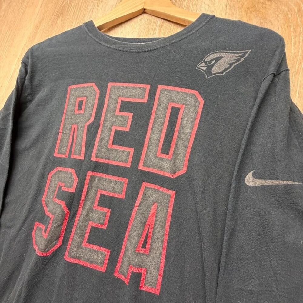 Nike Men's Black and Grey T-shirt